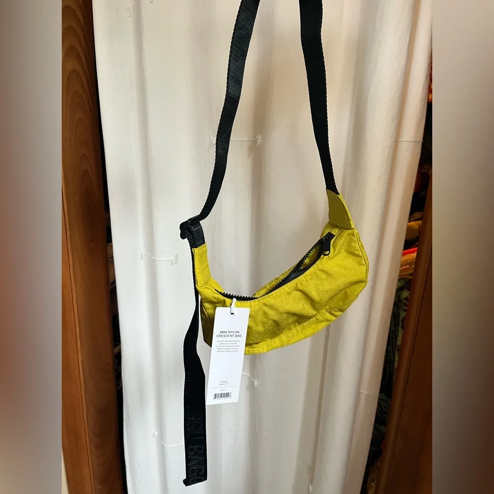 BAGGU Yellow Crescent Crossbody with Black Strap